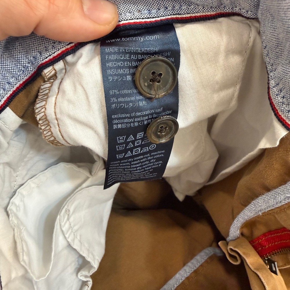 Tommy Hilfiger Mens Chino Shorts Brown Cotton Stretch Casual Preppy Size 32 - Picture 3 of 7
